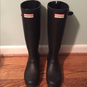 Black Hunter Boots